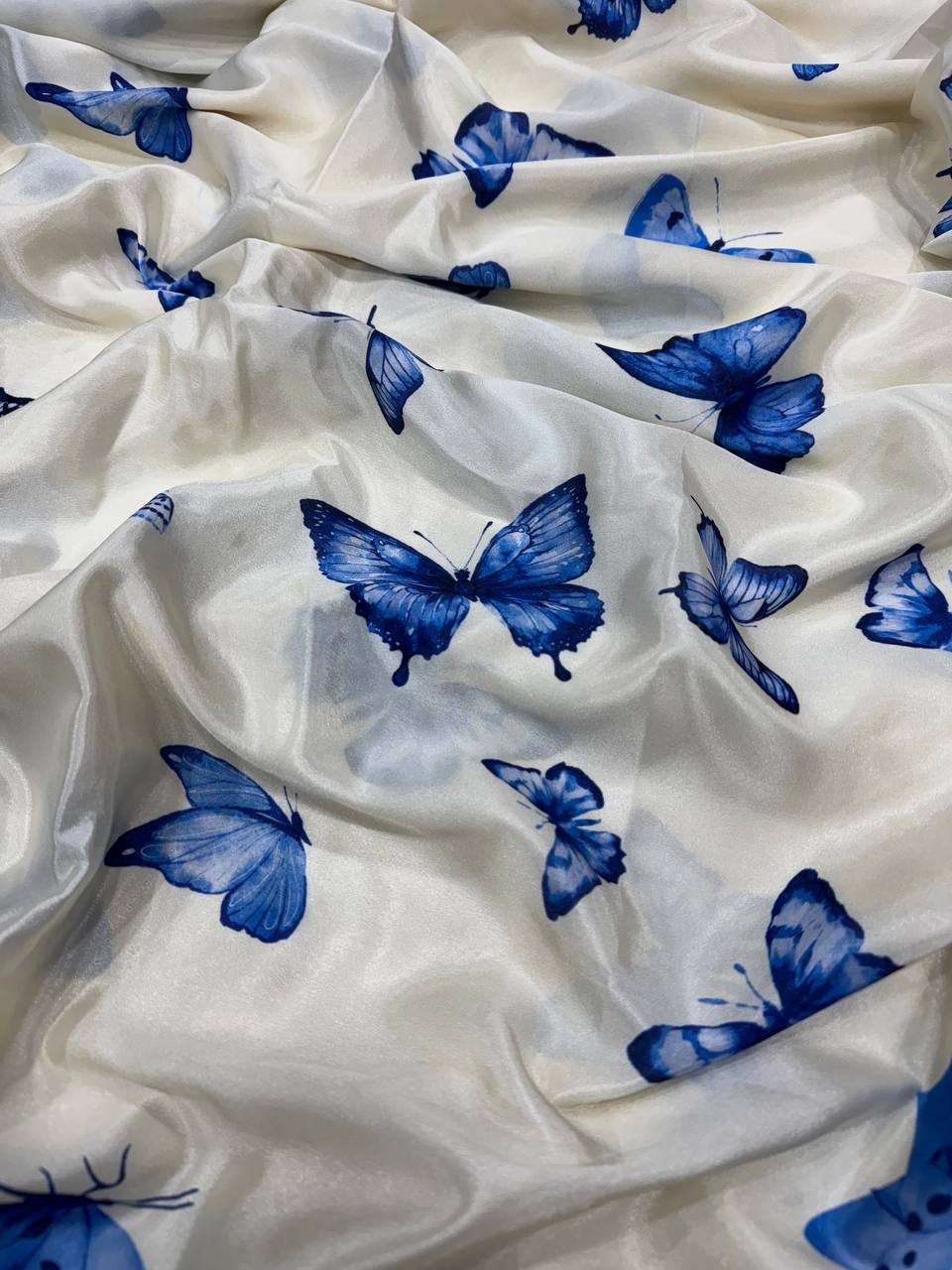 Women's Chic Snow White Georgette Saree with Vibrant Blue Butterfly Digital Print & Contrasting Border – Perfect for Casual Outings & Day Events - Image 3